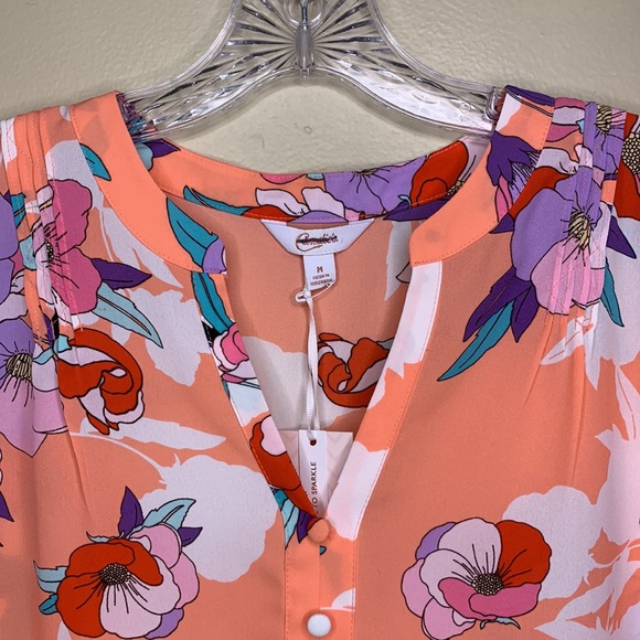 CANDIES Blouse Peach Purple PINTUCK SHELL Floral Popover V-Neck NWT Medium - Picture 3 of 12